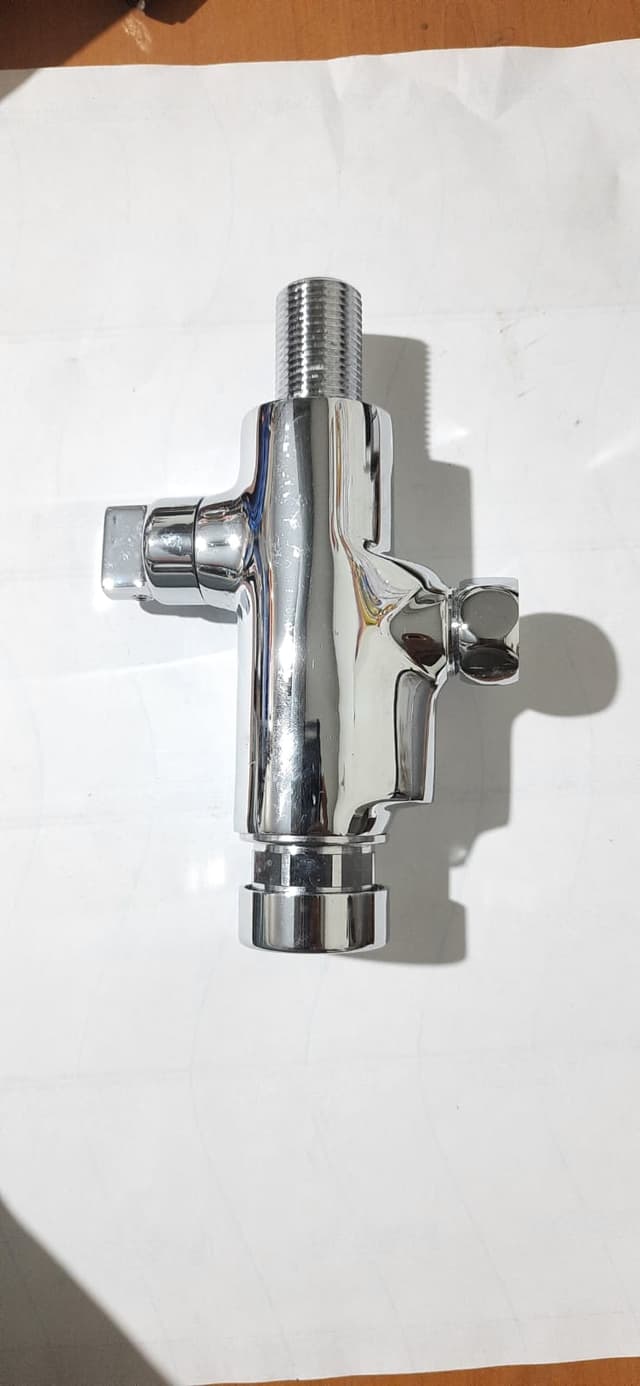 Knee Operated Hand Wash Sink - Pressmatic 10329